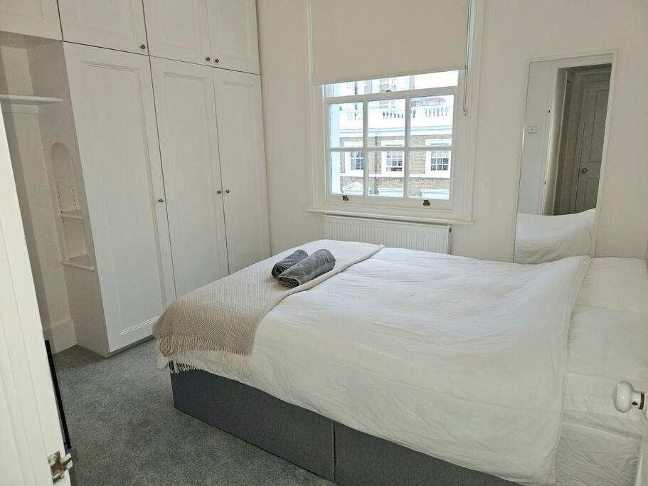 Beautiful Two Bedroom Maisonette In The Heart Of Chelsea Londra Dış mekan fotoğraf